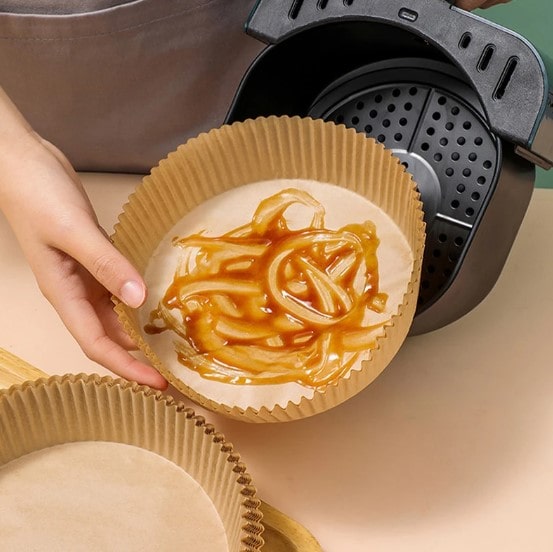 Sæt med 50 silikonebelagte papirforme til airfryer - CleanFry™