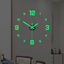 Lysende og stille digital væguret, vægklistermærke - AdhesiveClock™